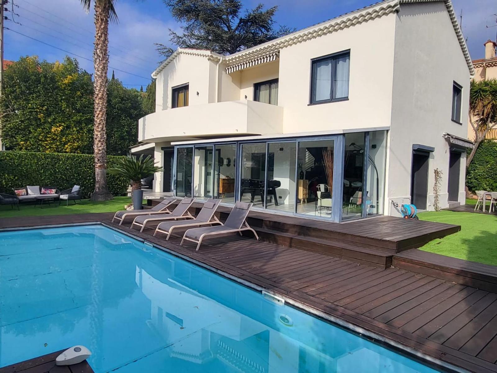 Villa Bel Air Cannes - 240M2 - Freshly Completely Renovated - Beach - Pool - No Party Allowed - No Bachelor-Ette Stay المظهر الخارجي الصورة